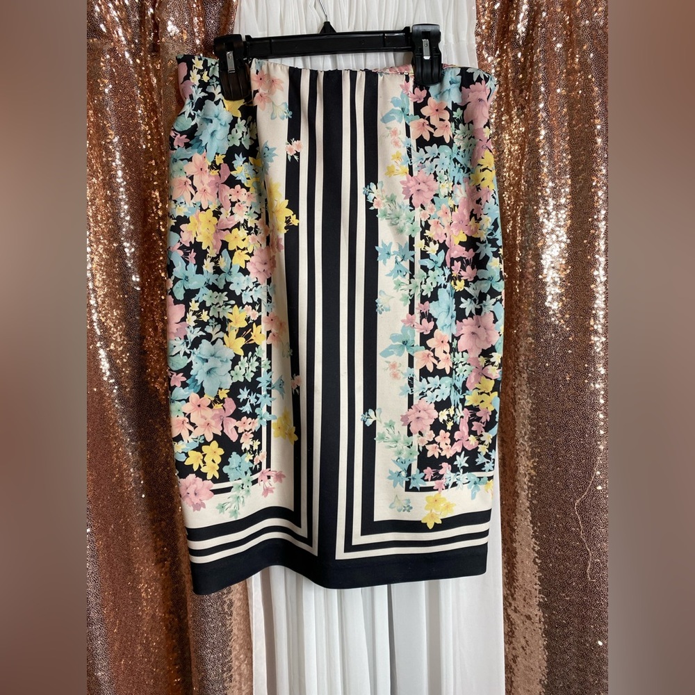 Floral pencil skirt